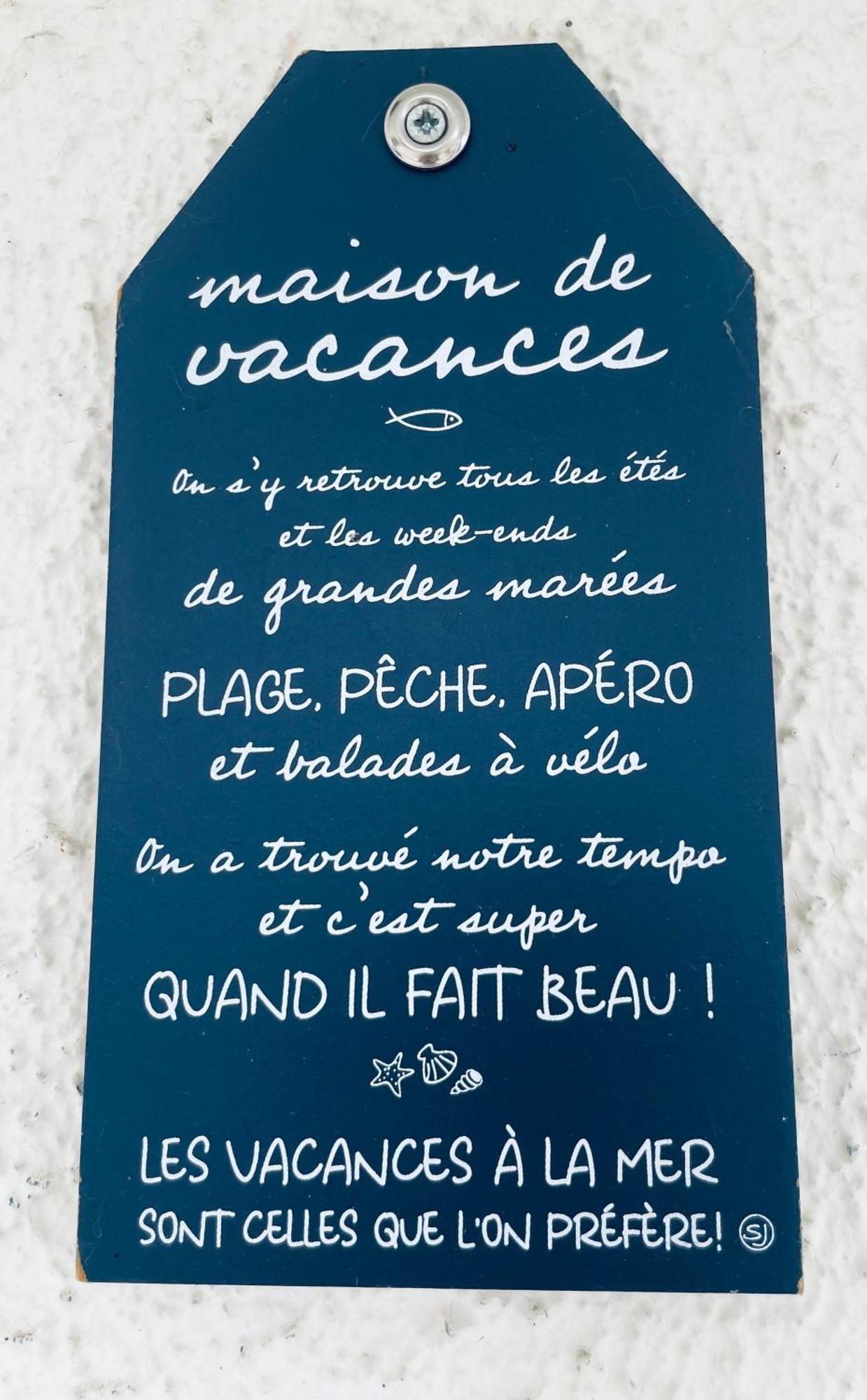 Studio Au Bord Du Lac D'Eguzon Exterior foto